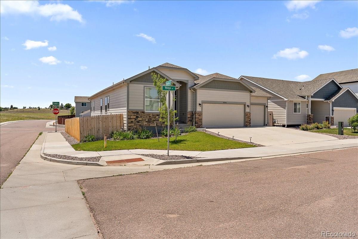 6886 Volga Dr, Colorado City, CO 80925