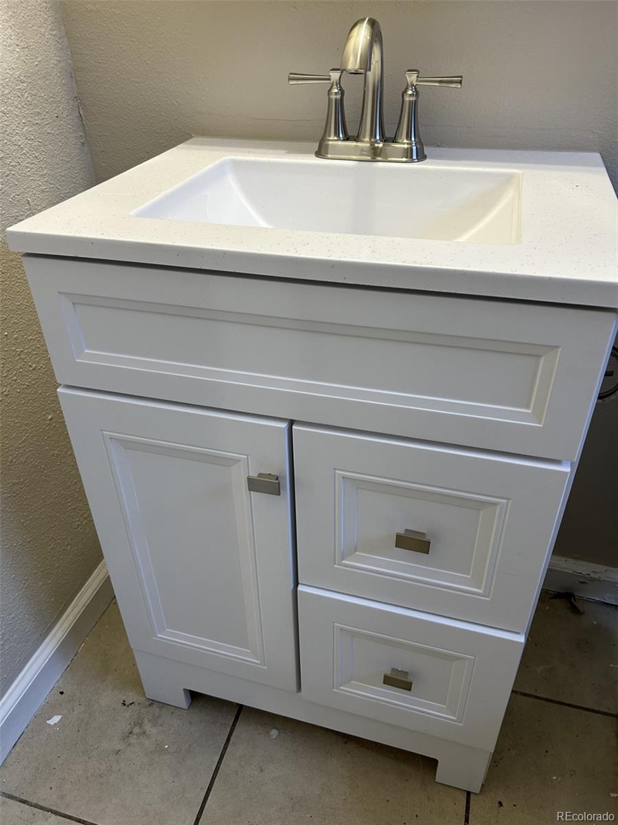 1480 Boston St, Aurora, CO 80010 photo