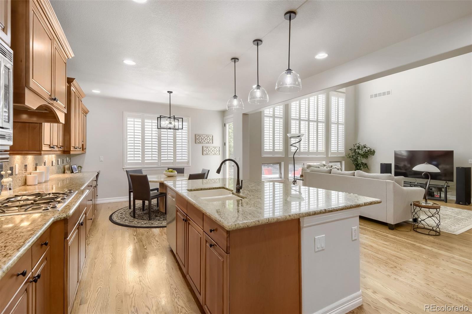9889 Sunset Hill Cir, Lone Tree, CO 80124 photo