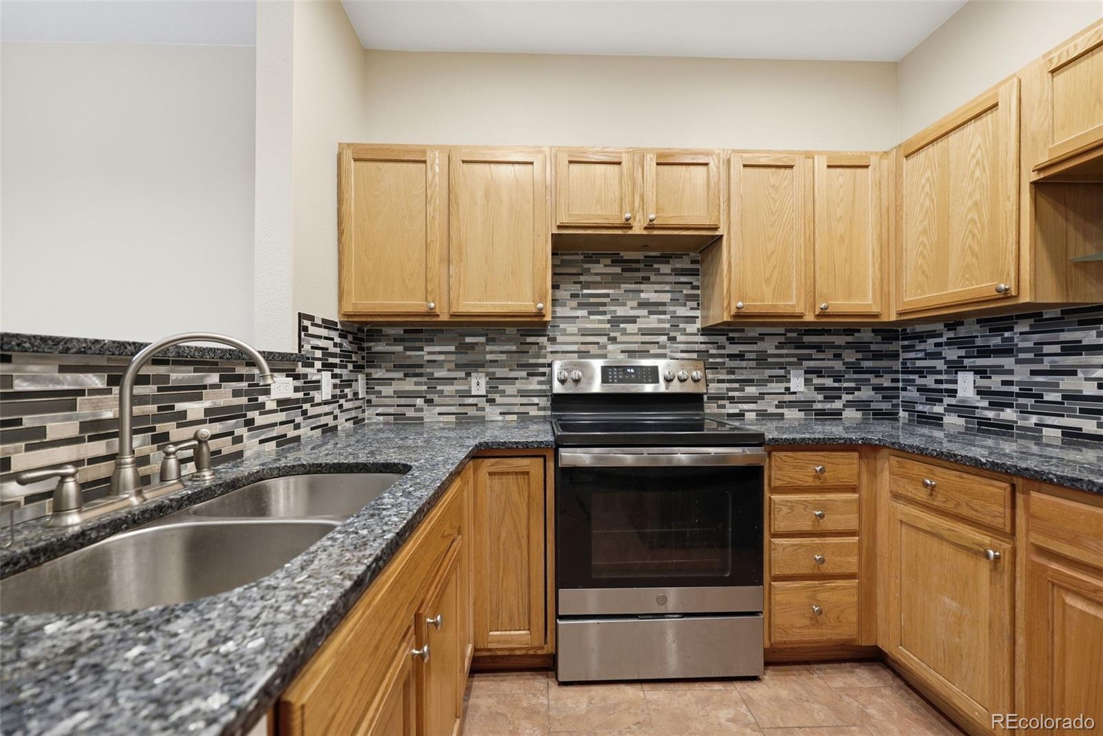 12474 E Tennessee Cir, Aurora, CO 80012 photo