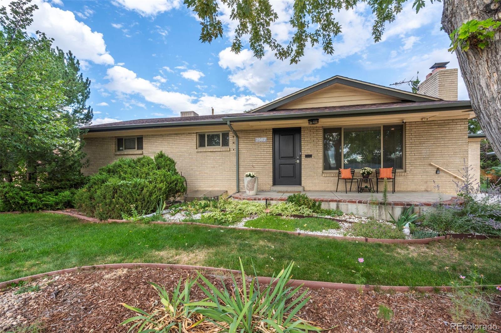 2582 S Dennison Ct, Denver, CO 80222 photo