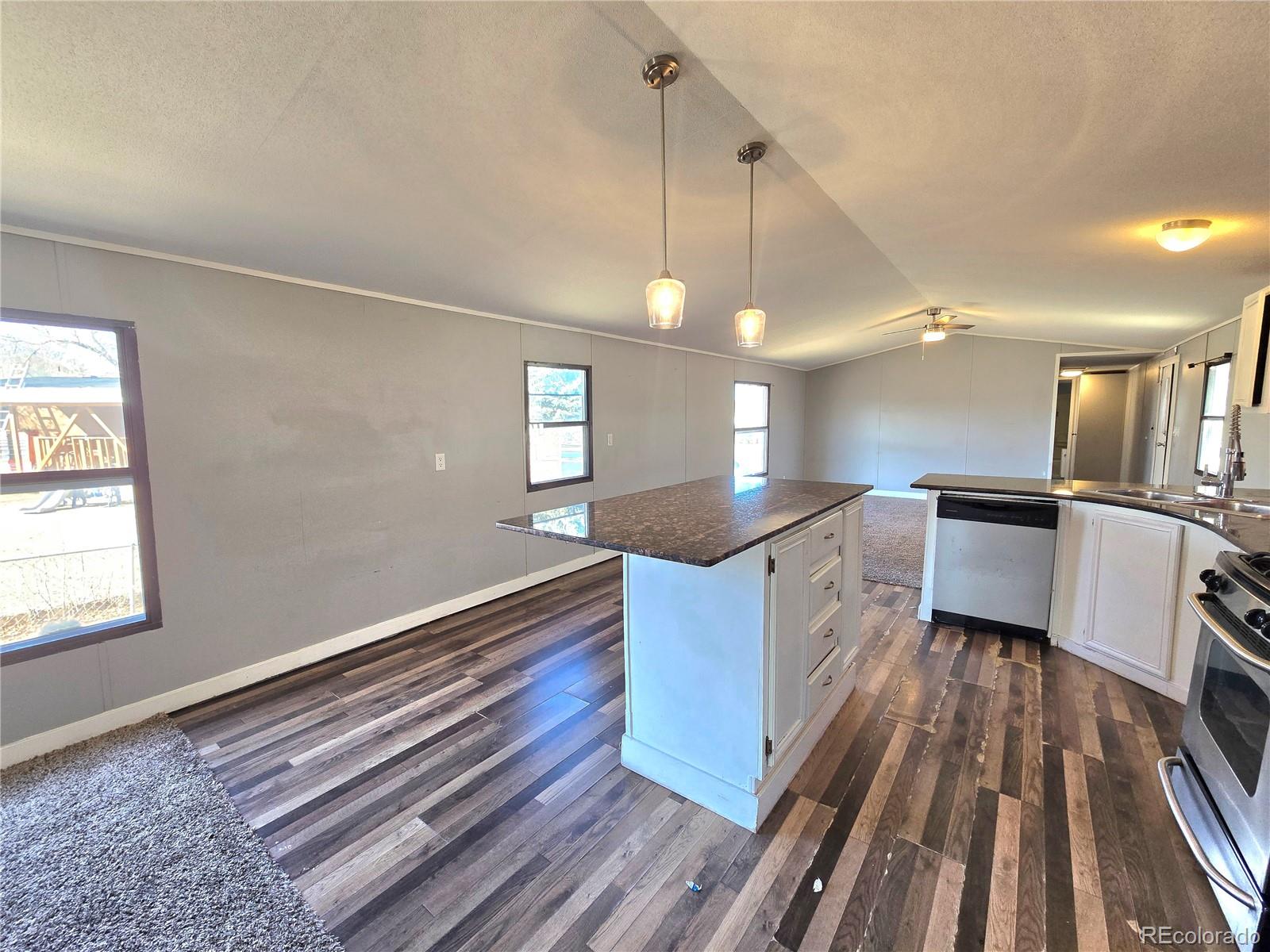 10201 Riverdale Rd, Thornton, CO 80229 photo