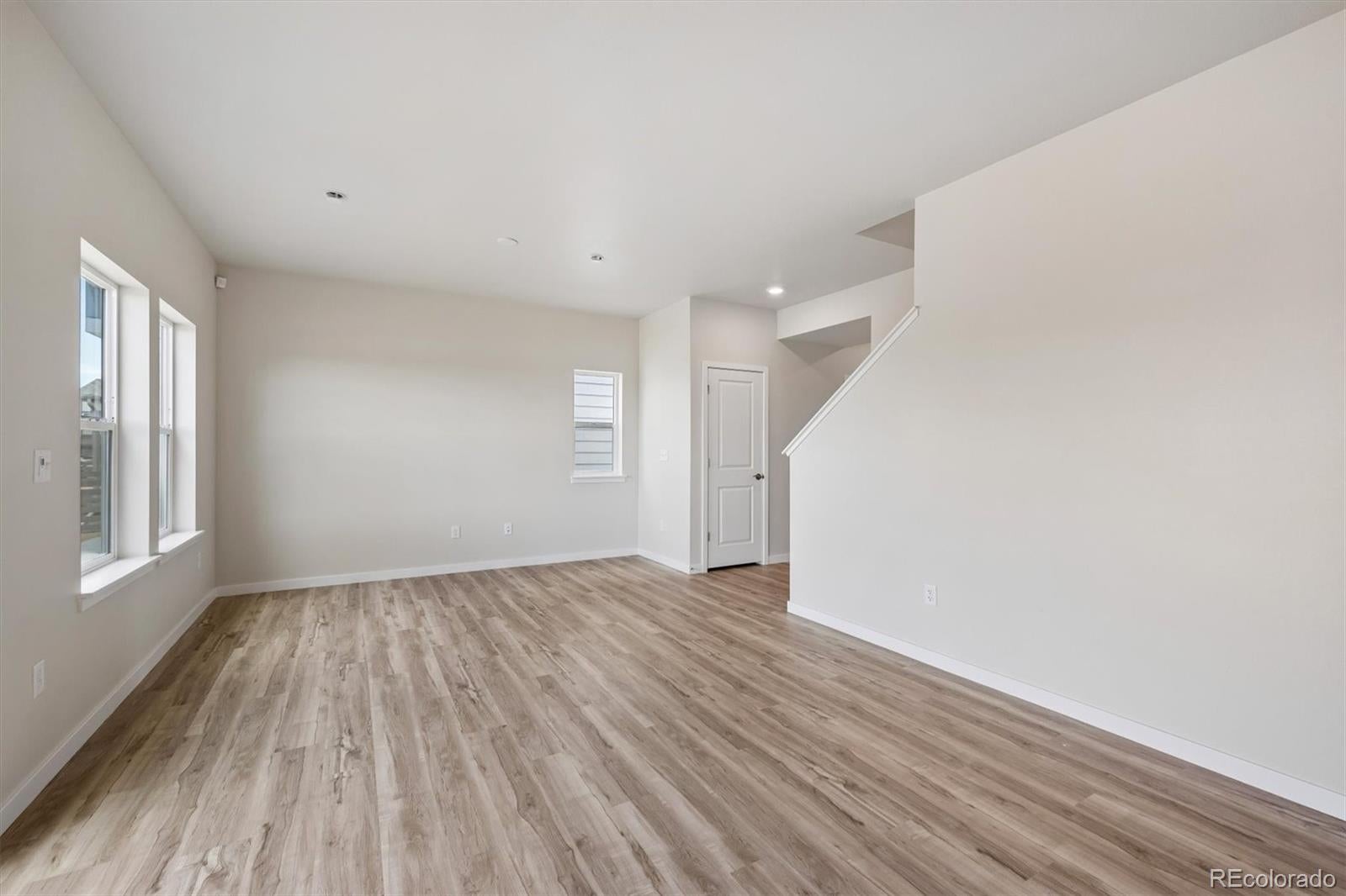 19043 E 93 Pl, Commerce City, CO 80022 photo