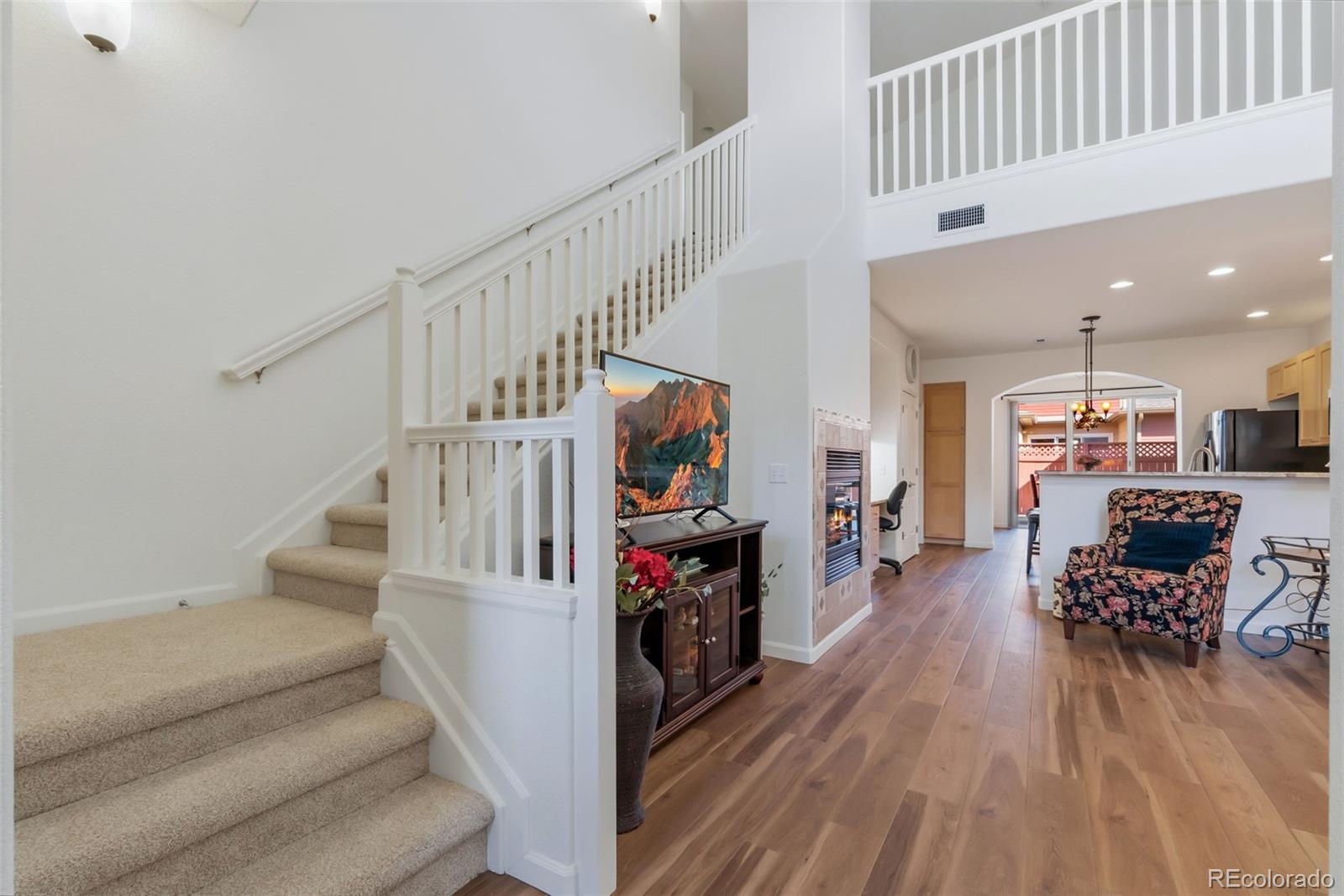 8551 Gold Peak Dr #B, Highlands Ranch, CO 80130 photo