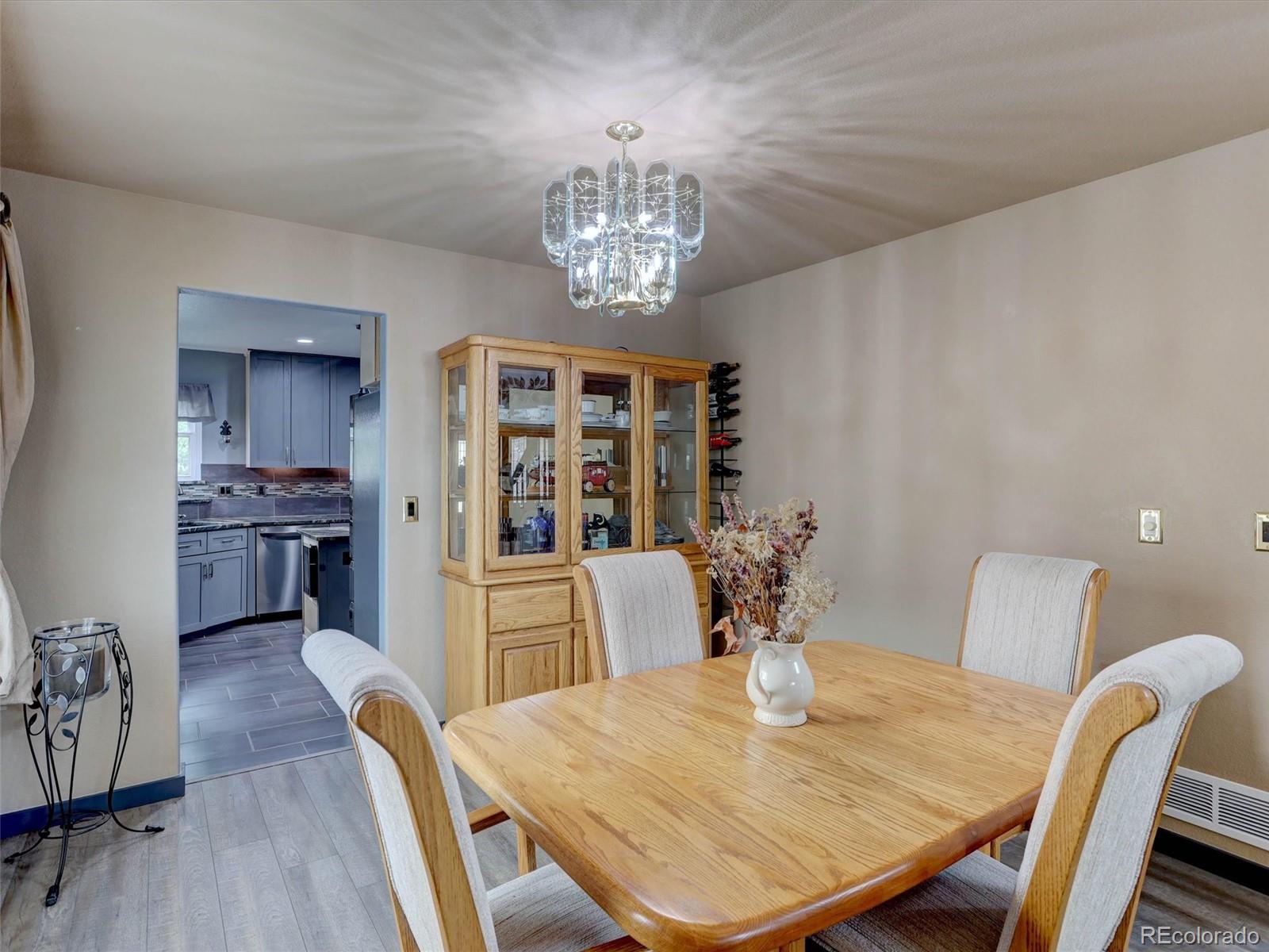 11246 W Coal Mine Dr, Littleton, CO 80127 photo