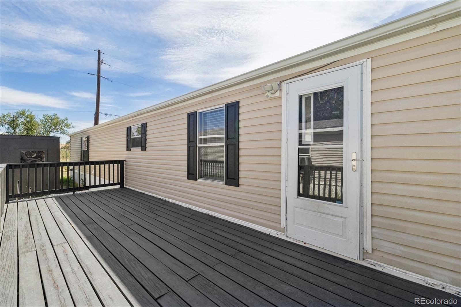 17553 E 17 Pl, Aurora, CO 80011 photo