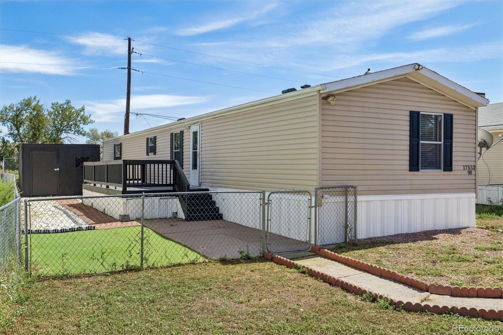 17553 17 Pl, Aurora, CO 80011