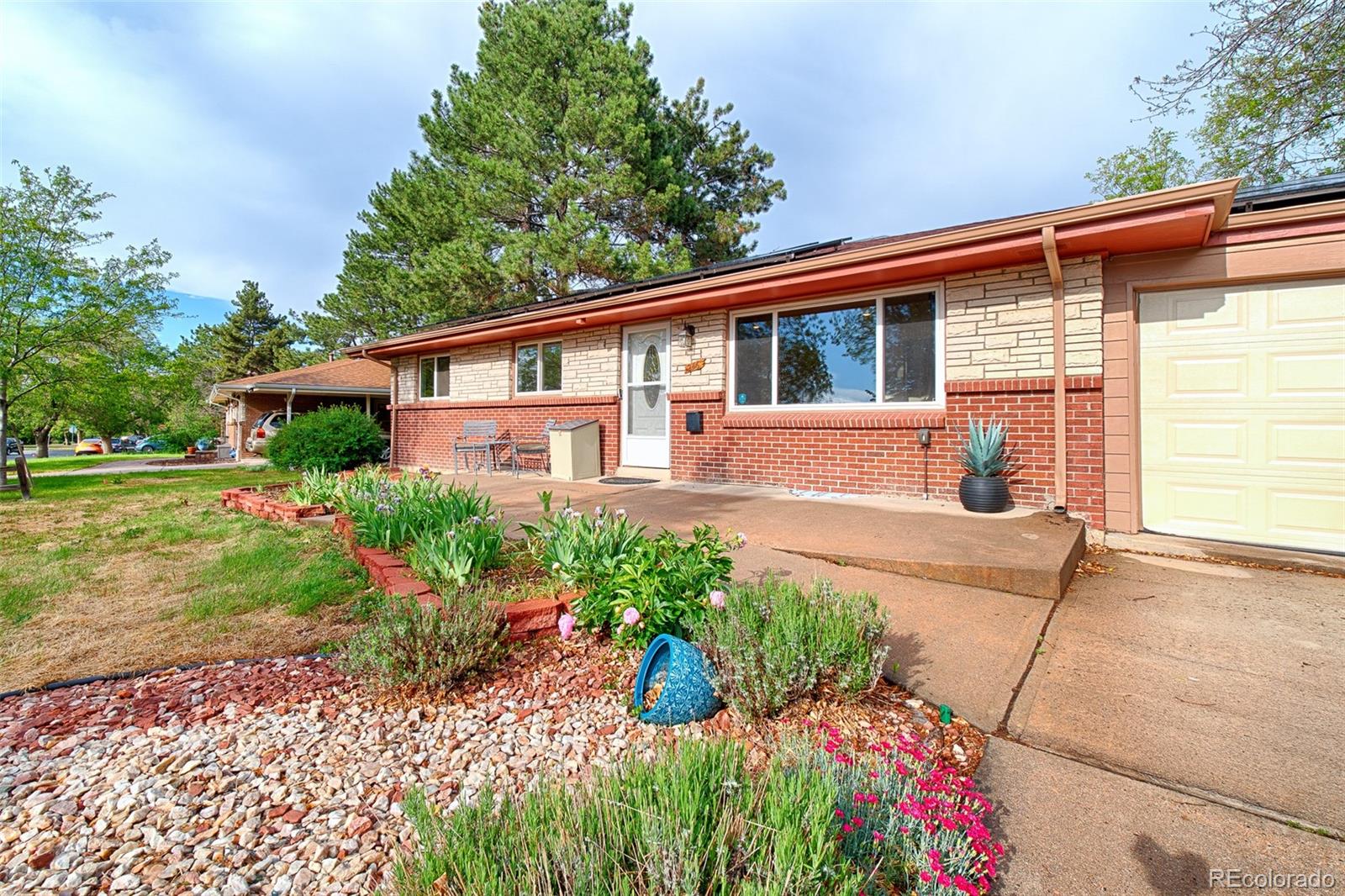 246 Lansing St, Aurora, CO 80010 photo