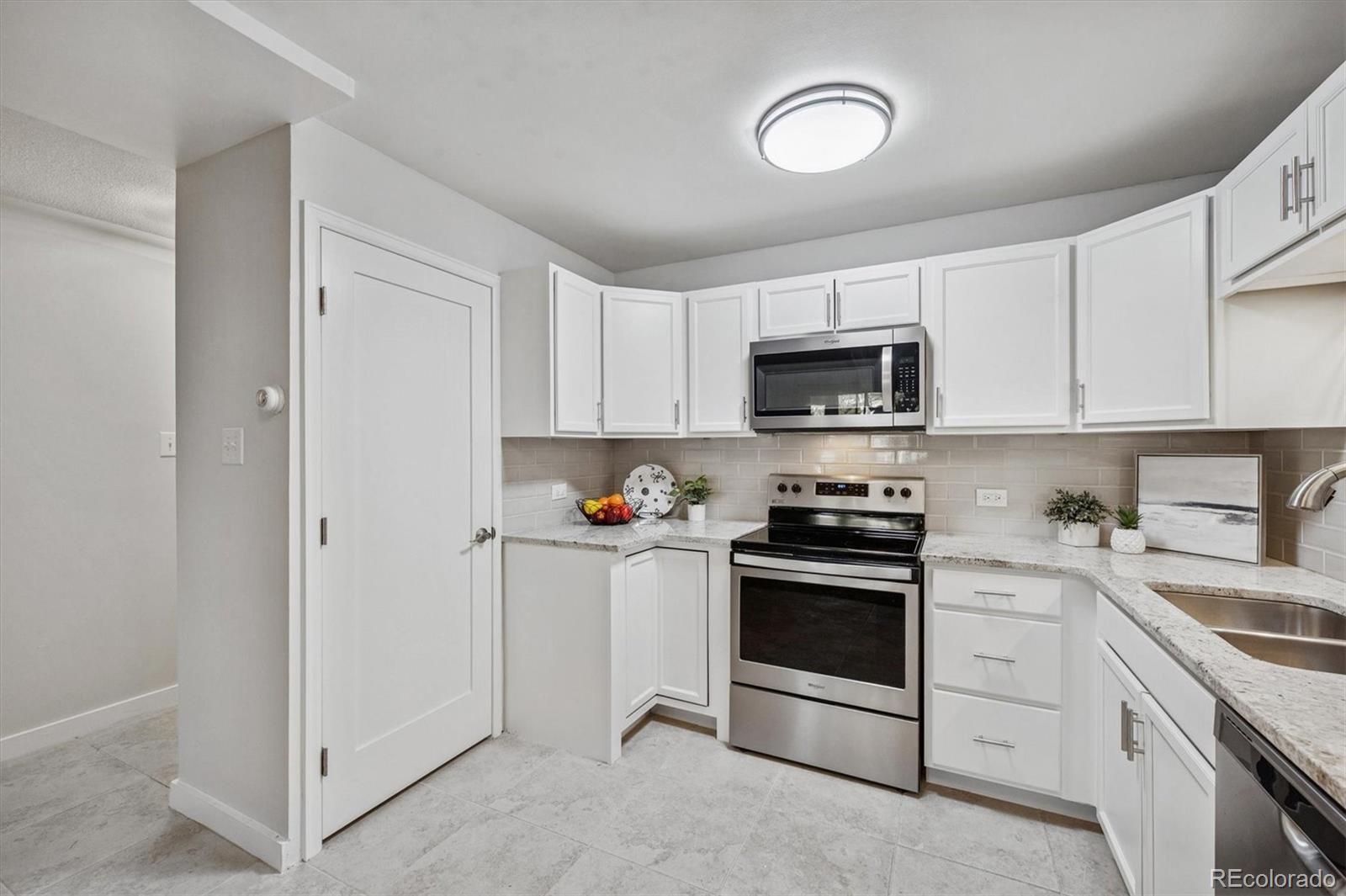 650 S Alton Way #10 A, Denver, CO 80247 photo