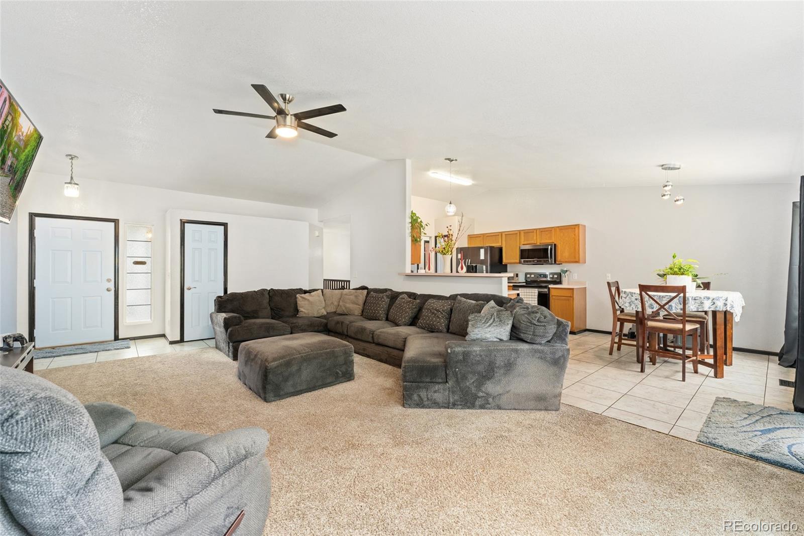 19564 E Ithaca Pl, Aurora, CO 80013 photo