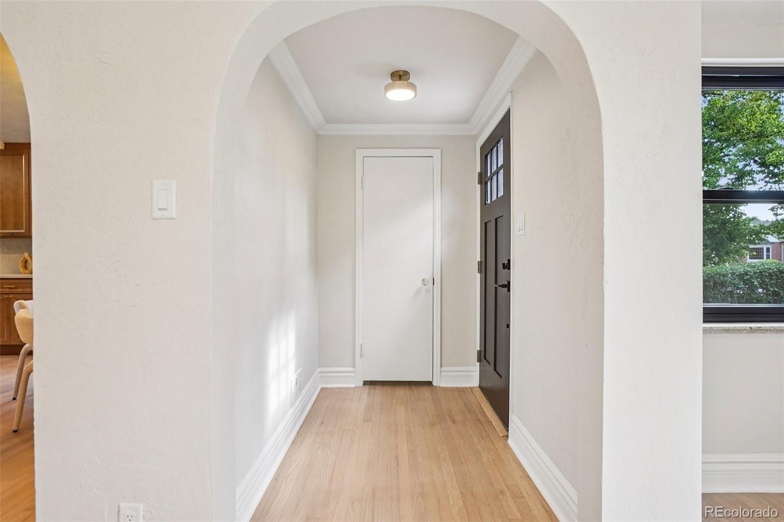 2856 N Glencoe St, Denver, CO 80207 photo