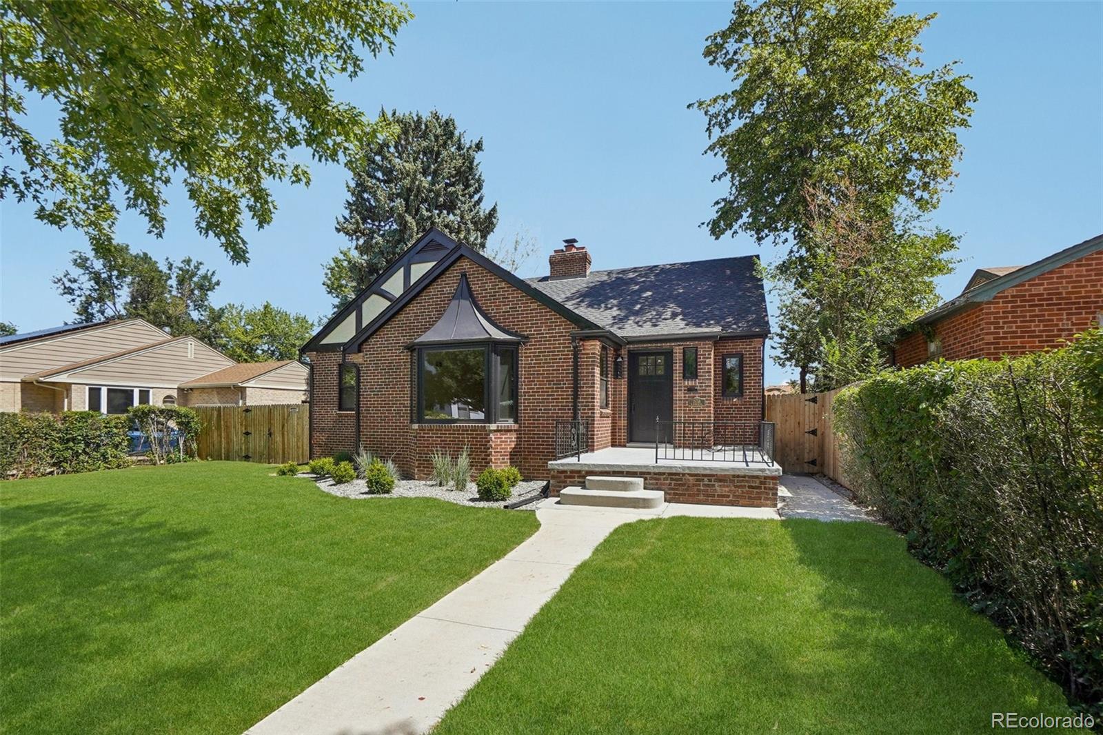 2856 N Glencoe St, Denver, CO 80207 photo