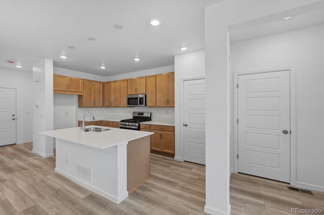 3293 N Coolidge Way, Aurora, CO 80019 photo