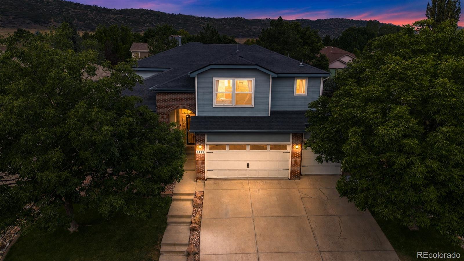 8479 Newcombe St, Littleton, CO 80127