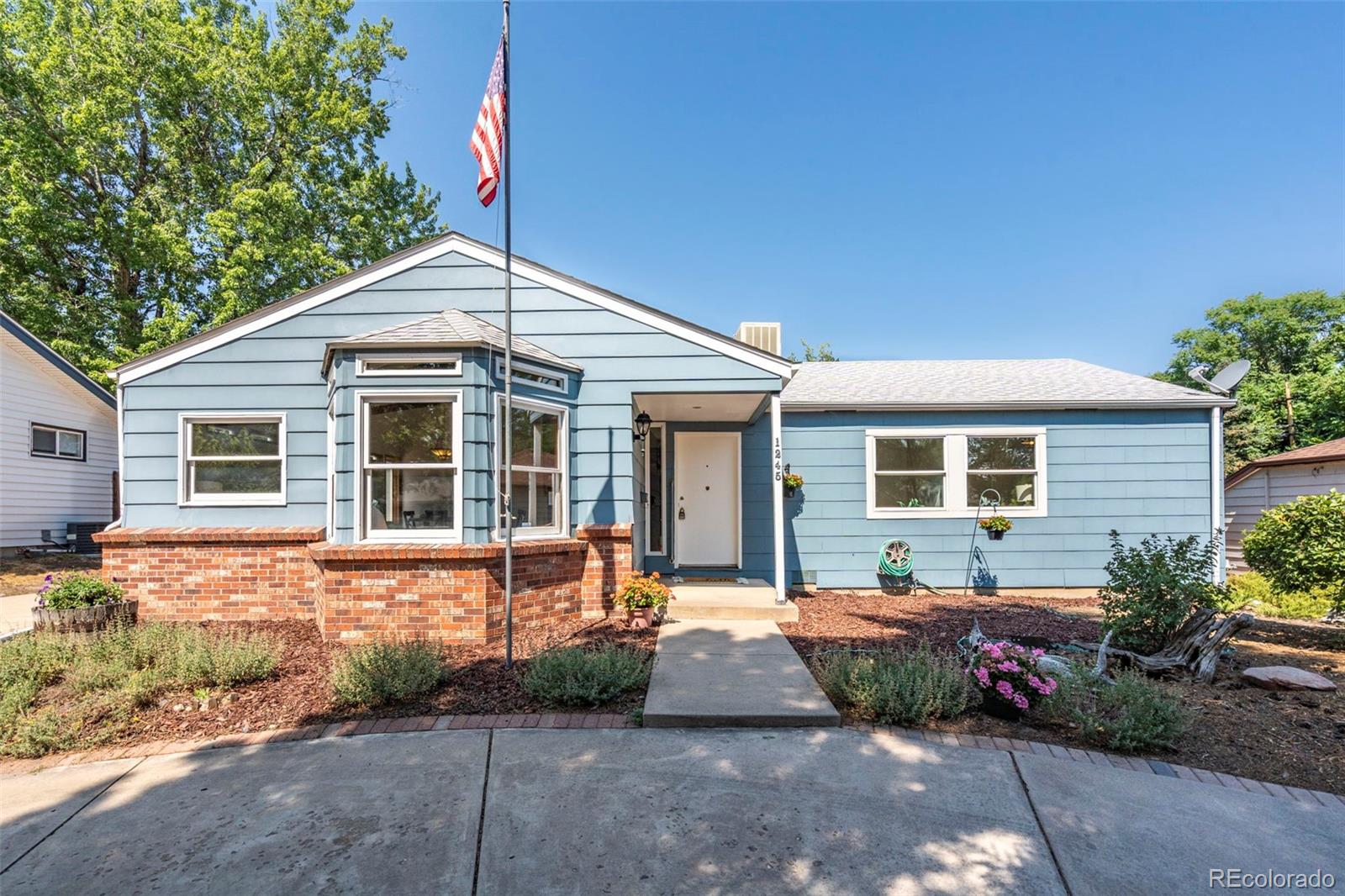 1245 S Grape St, Denver, CO 80246 photo