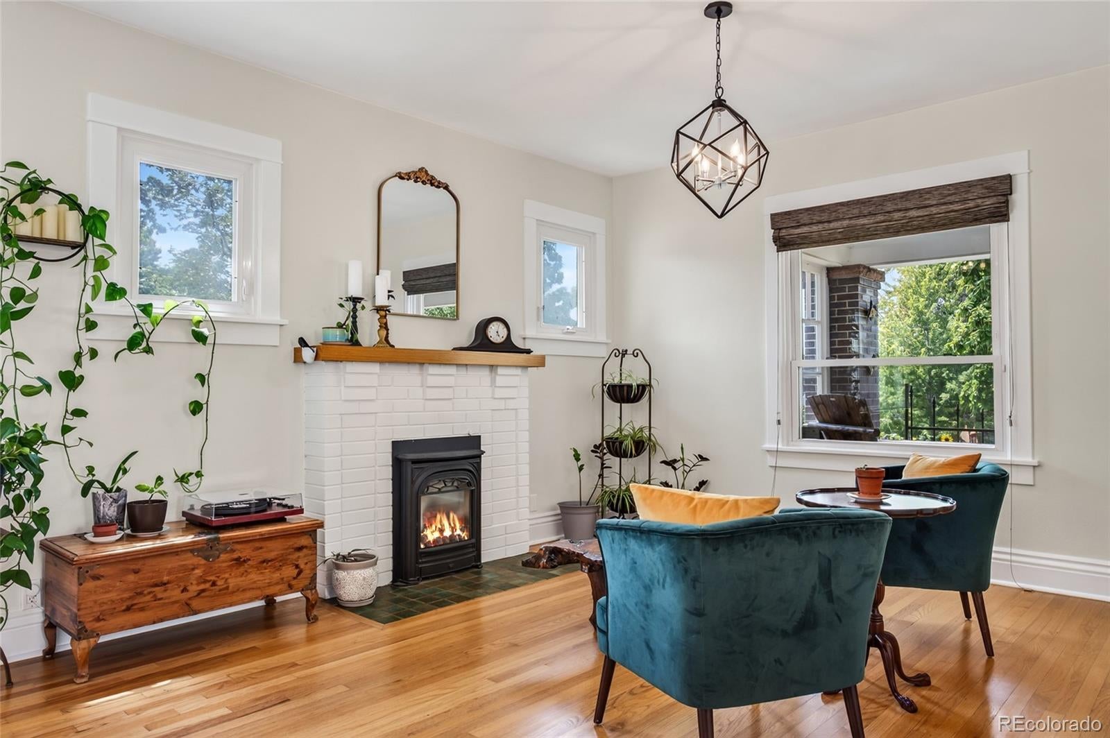 392 S Clarkson St, Denver, CO 80209 photo