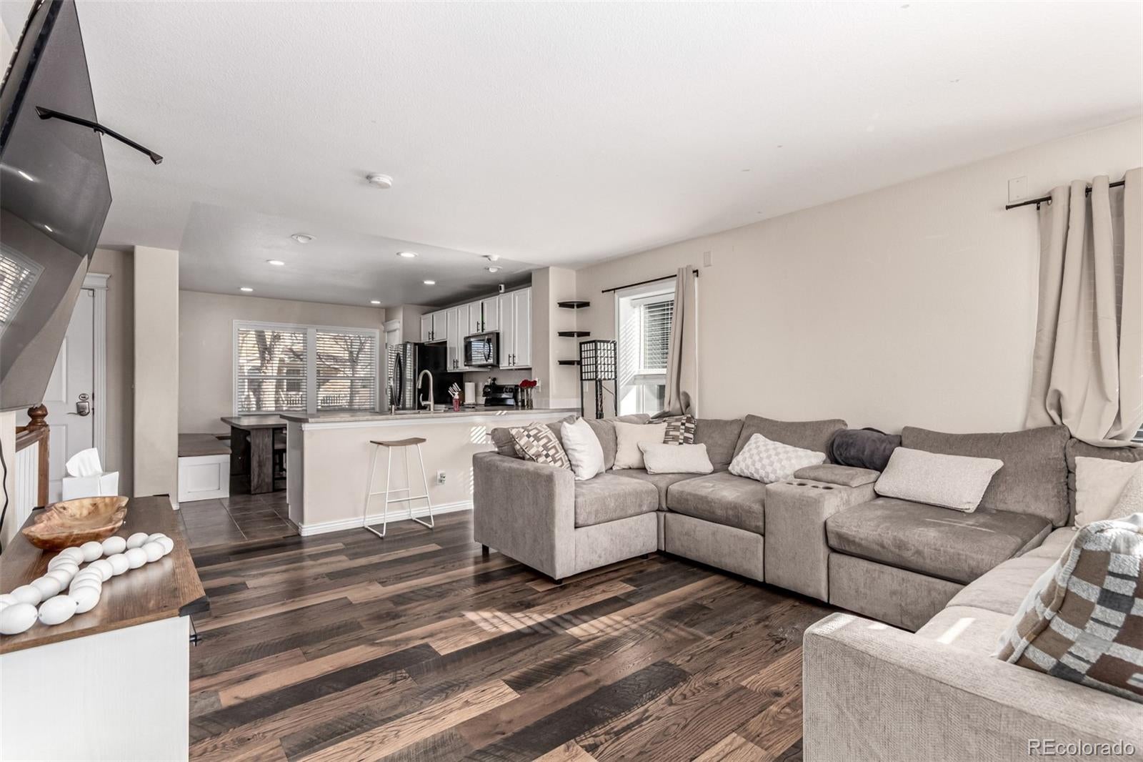 9440 E 106 Ave, Commerce City, CO 80640 photo