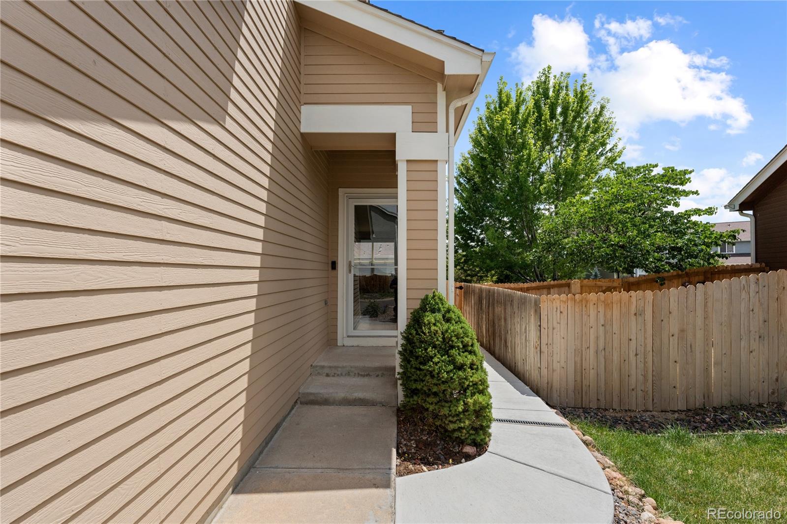 5350 S Picadilly Ct, Aurora, CO 80015 photo