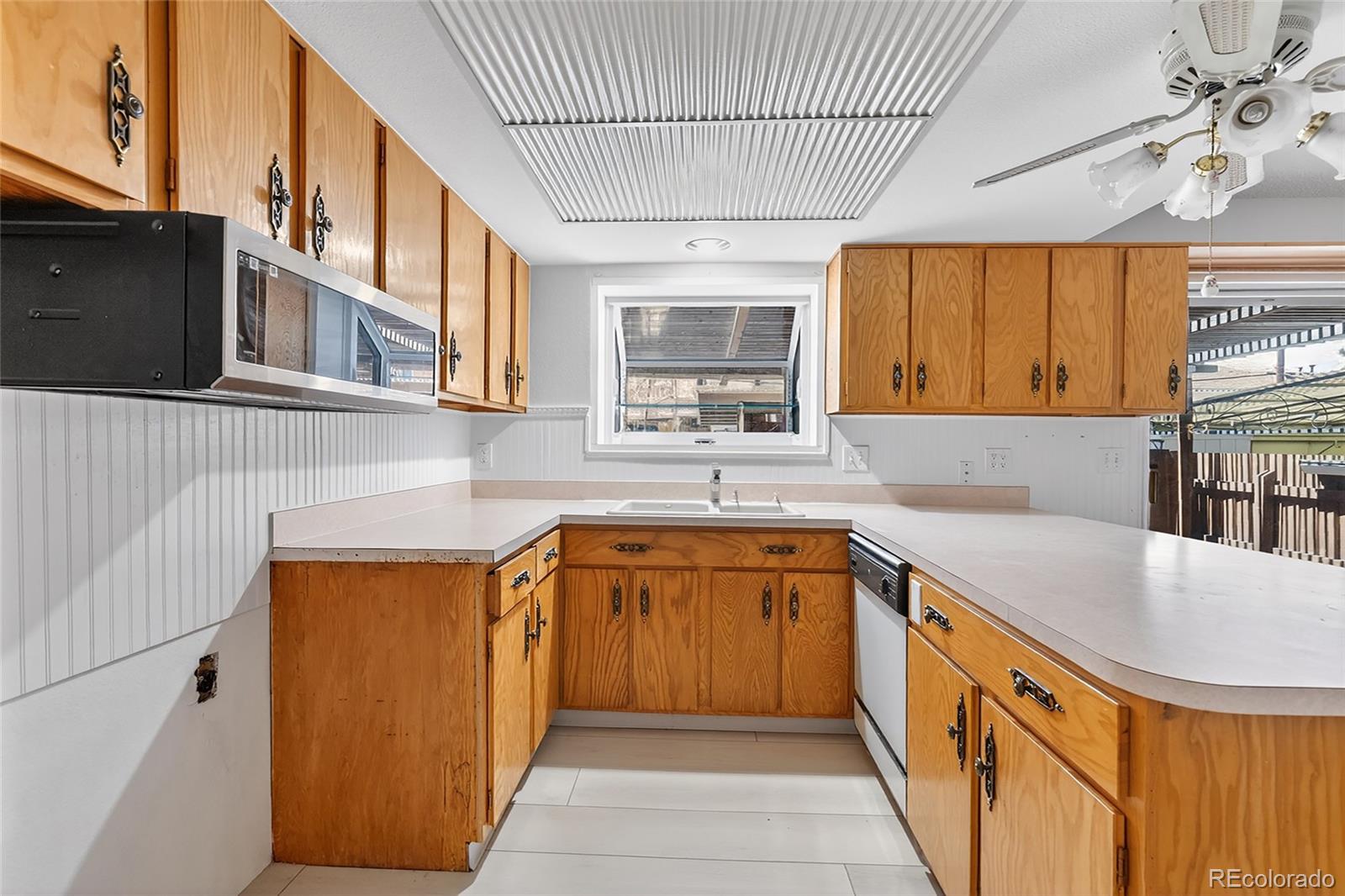 12513 W Alameda Dr, Lakewood, CO 80228 photo