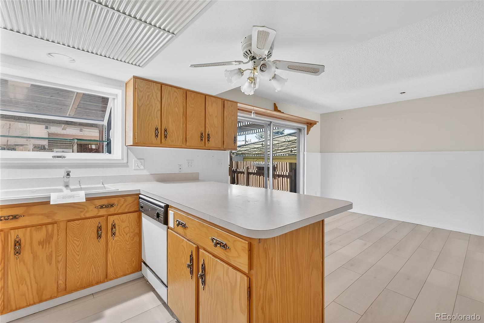 12513 W Alameda Dr, Lakewood, CO 80228 photo