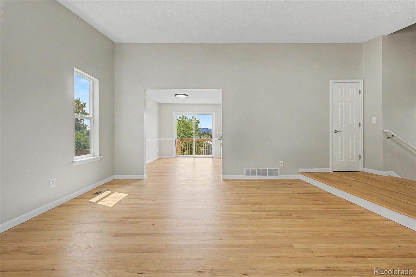 240 Quail Ridge Cir, Littleton, CO 80126 photo