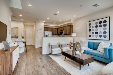 Townhouse in Thornton CO 6570 Parterre Parkway #2 4.jpg