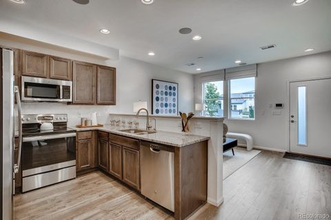 Townhouse in Thornton CO 6570 Parterre Parkway #2 10.jpg