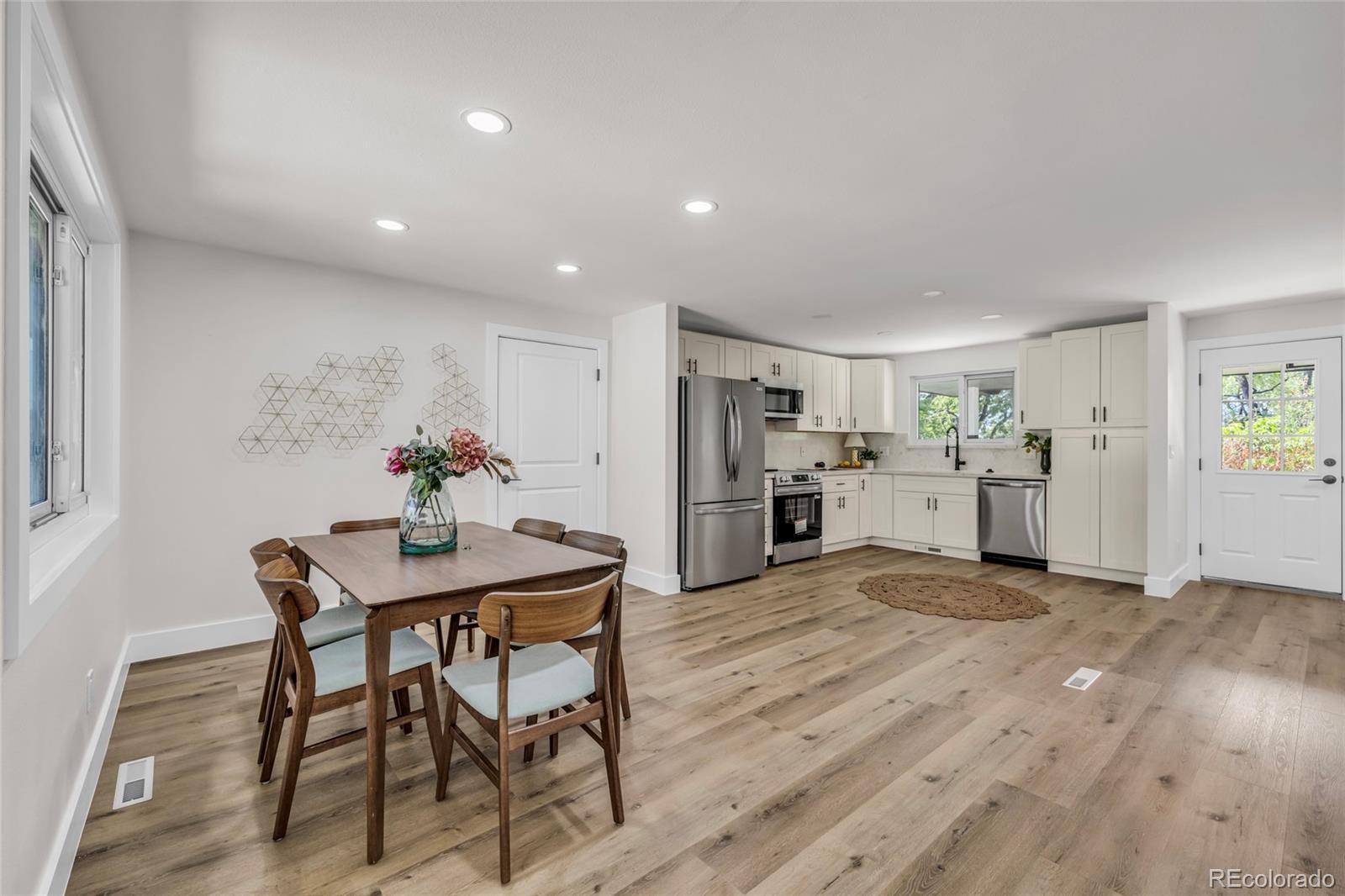6942 W 68 Pl, Arvada, CO 80003 photo