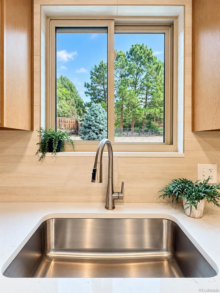 6184 S Benton Ct, Littleton, CO 80123 photo