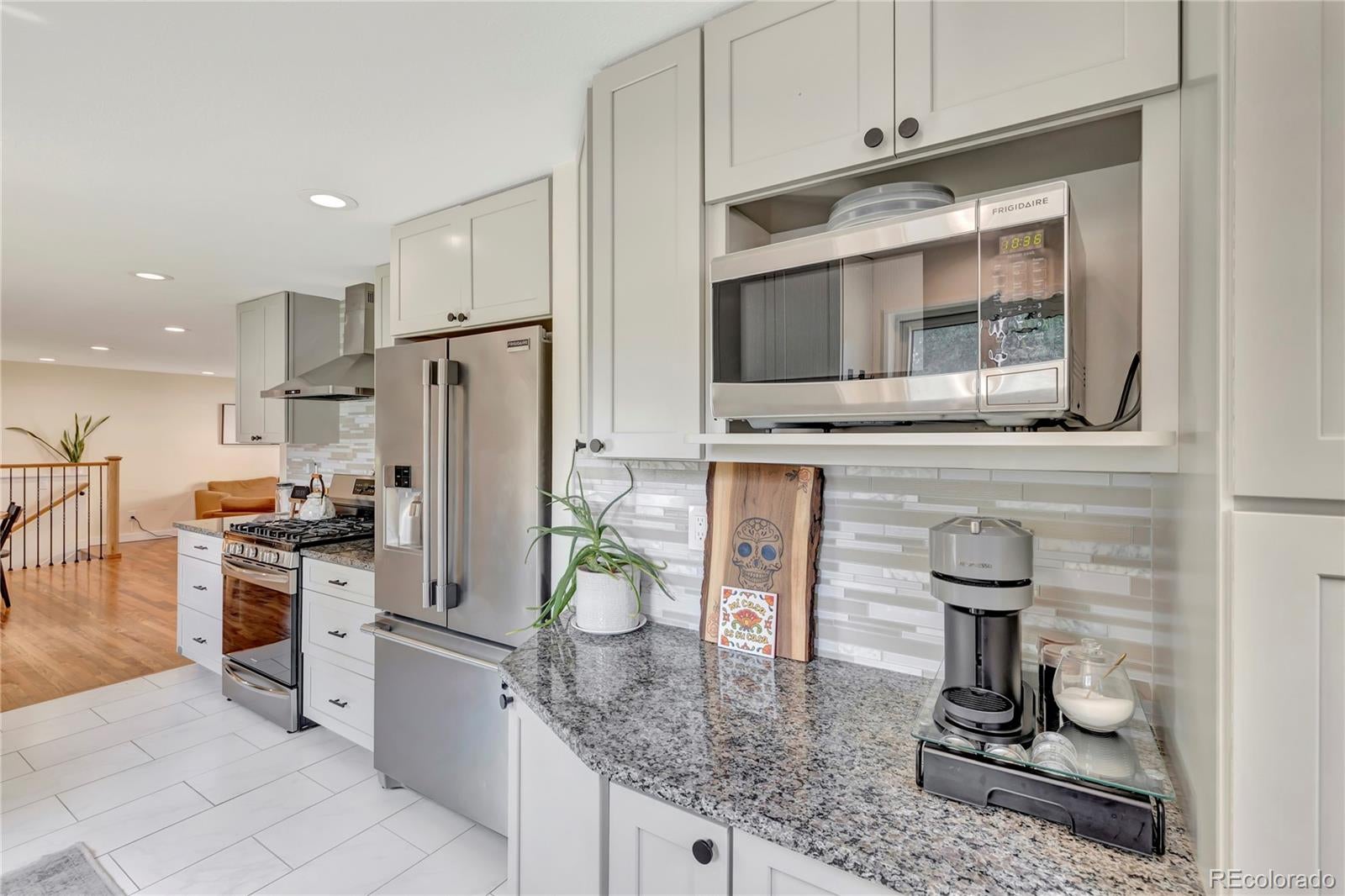 3945 S Inca St, Englewood, CO 80110 photo