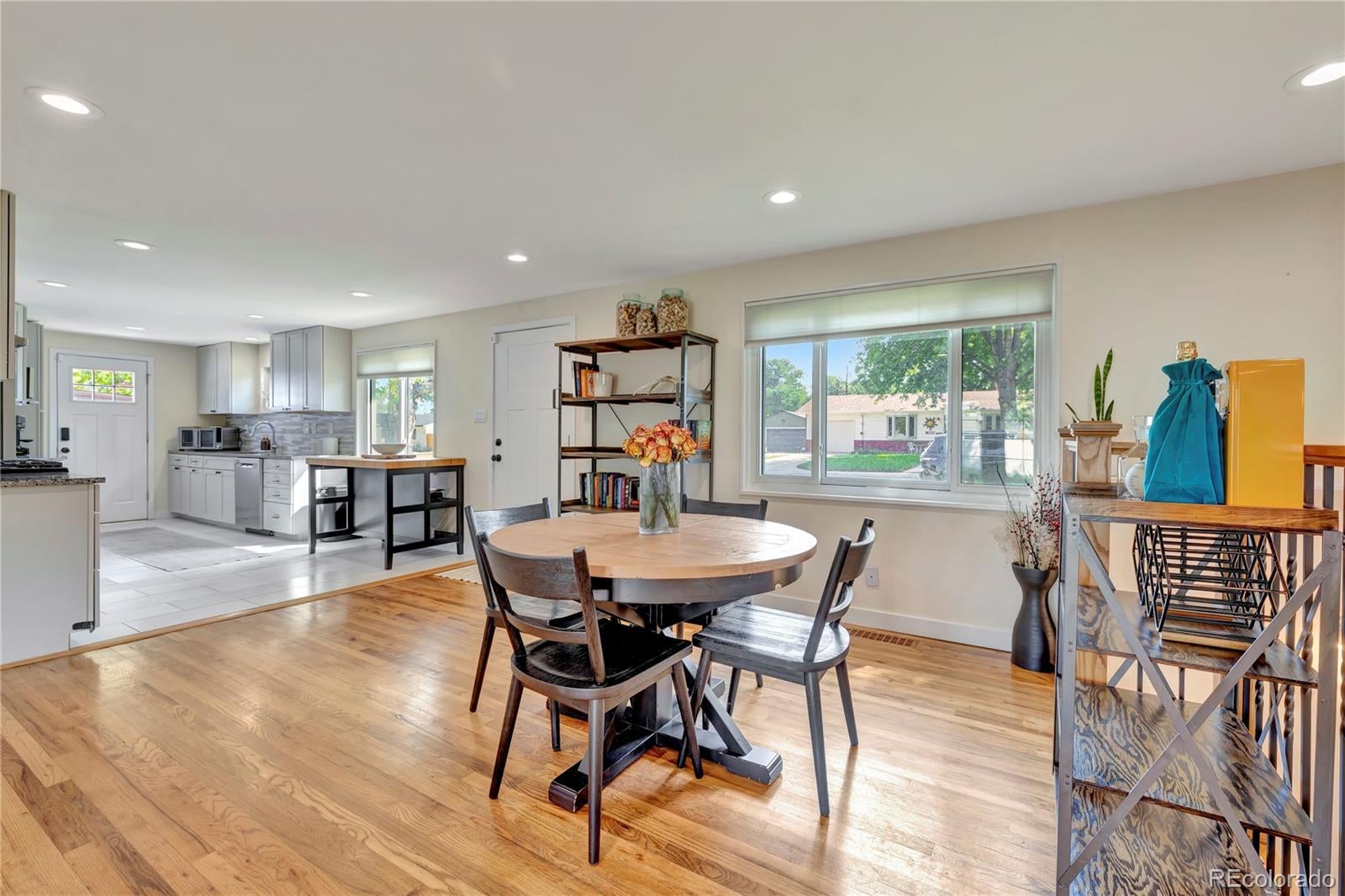 3945 S Inca St, Englewood, CO 80110 photo