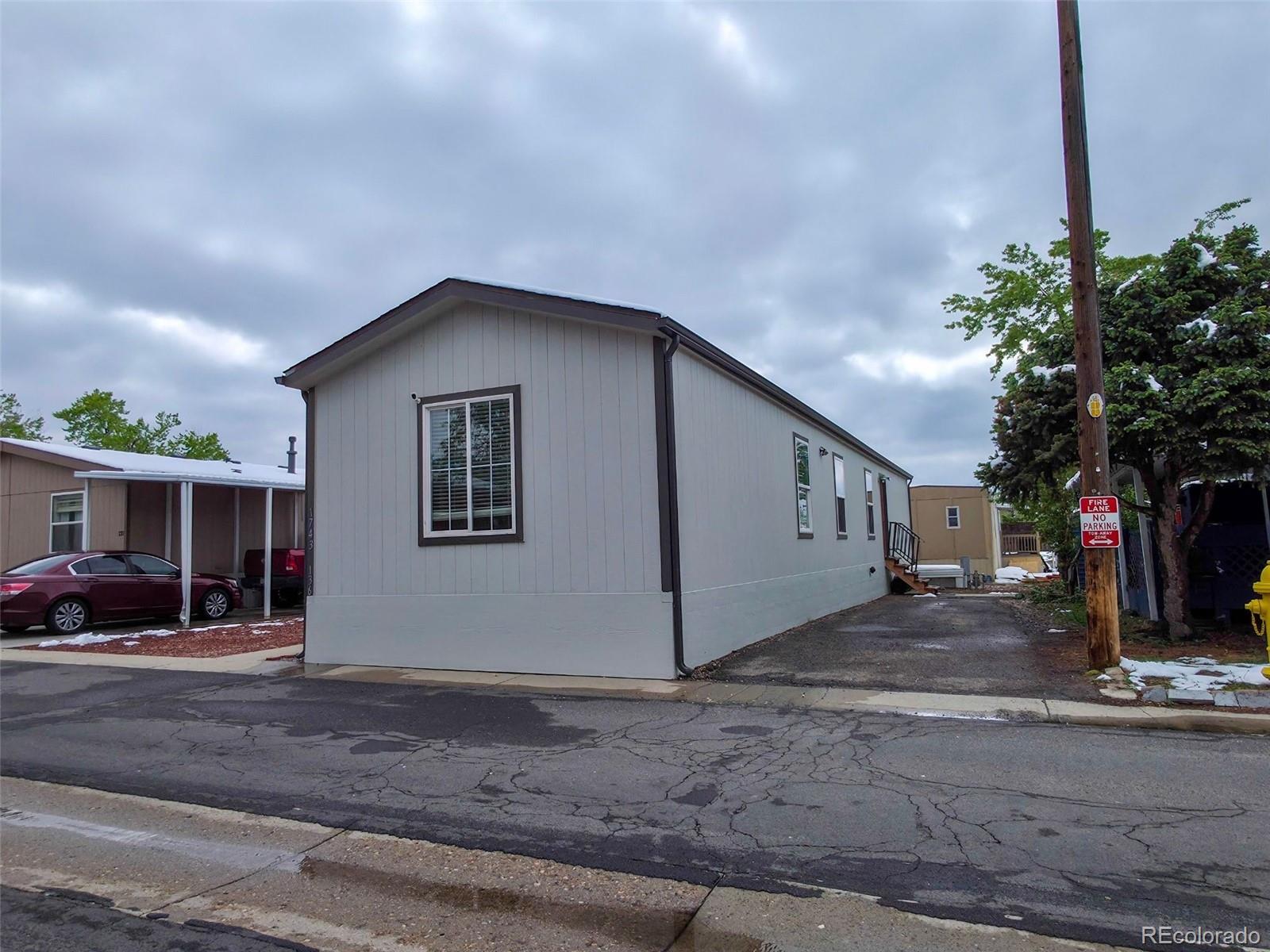 1743 Pagosa Way, Aurora, CO 80011 photo