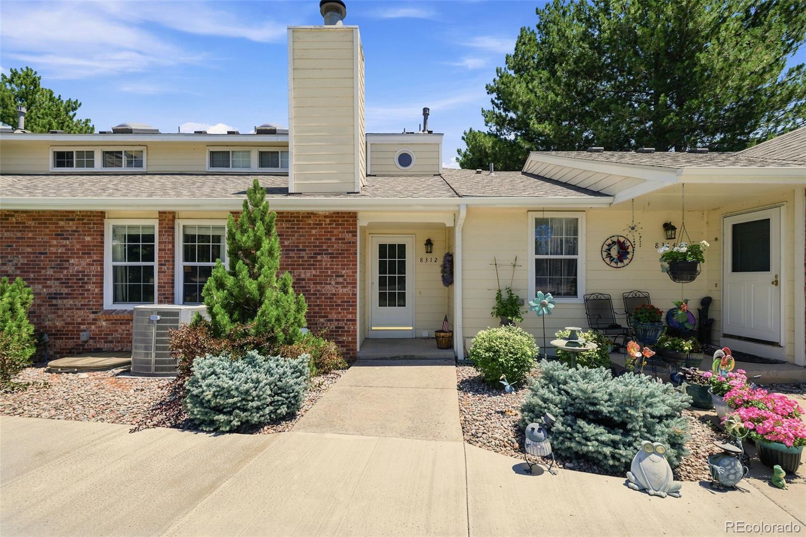 8312 S Upham Way, Littleton, CO 80128 photo