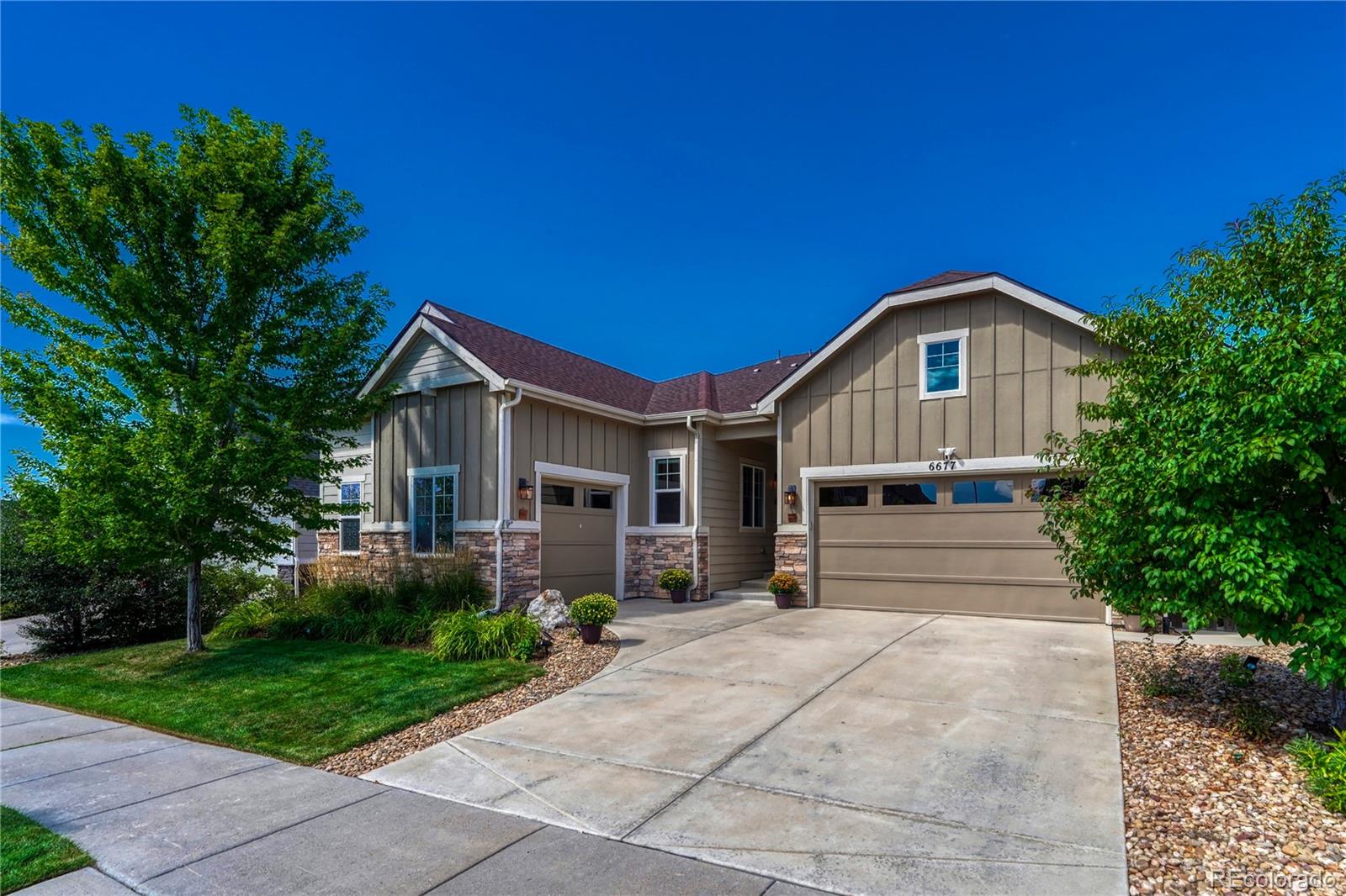 6677 S Catawba Way, Aurora, CO 80016 photo