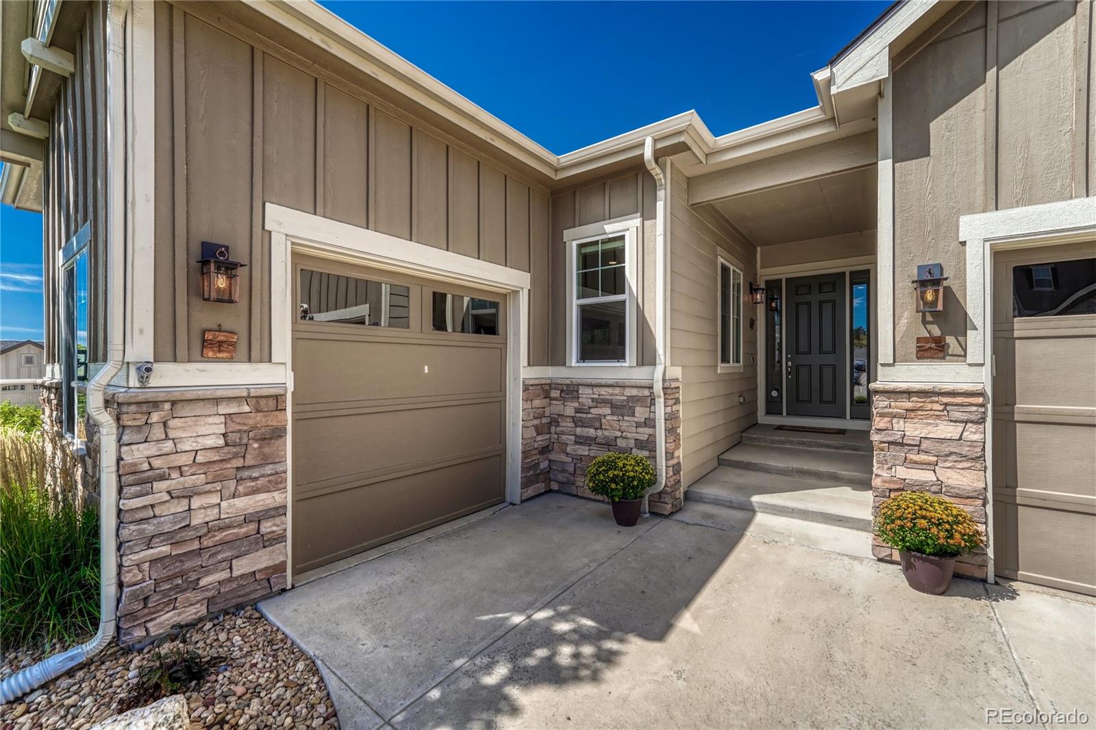 6677 S Catawba Way, Aurora, CO 80016 photo