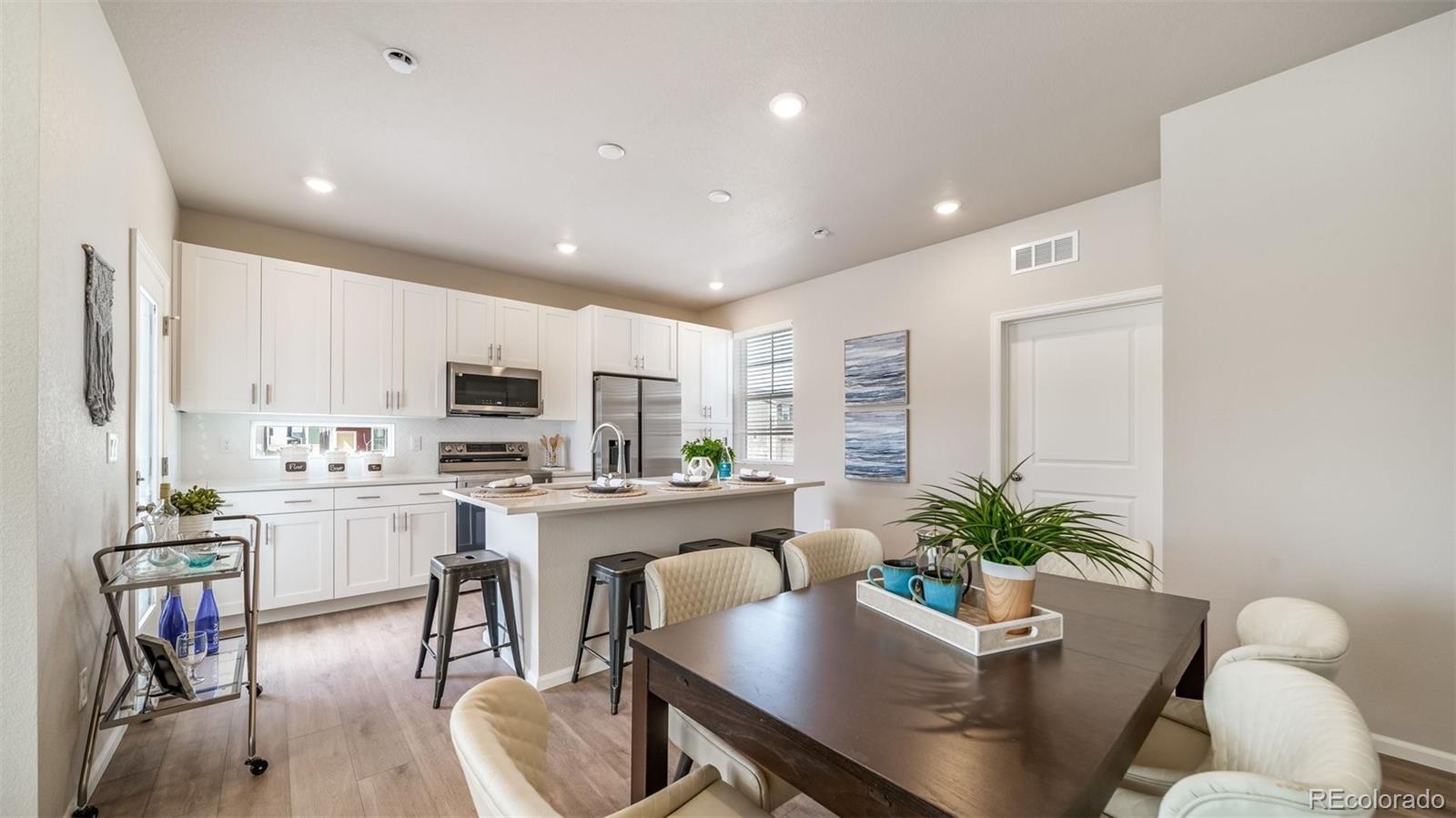 10055 Scranton Ct, Commerce City, CO 80022 photo