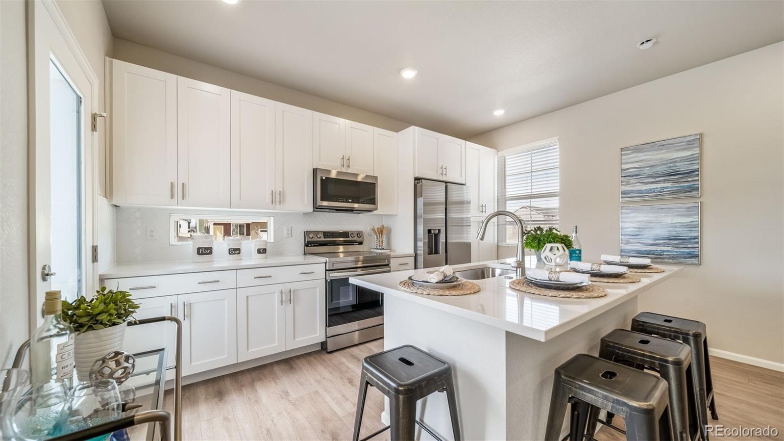 10055 Scranton Ct, Commerce City, CO 80022 photo