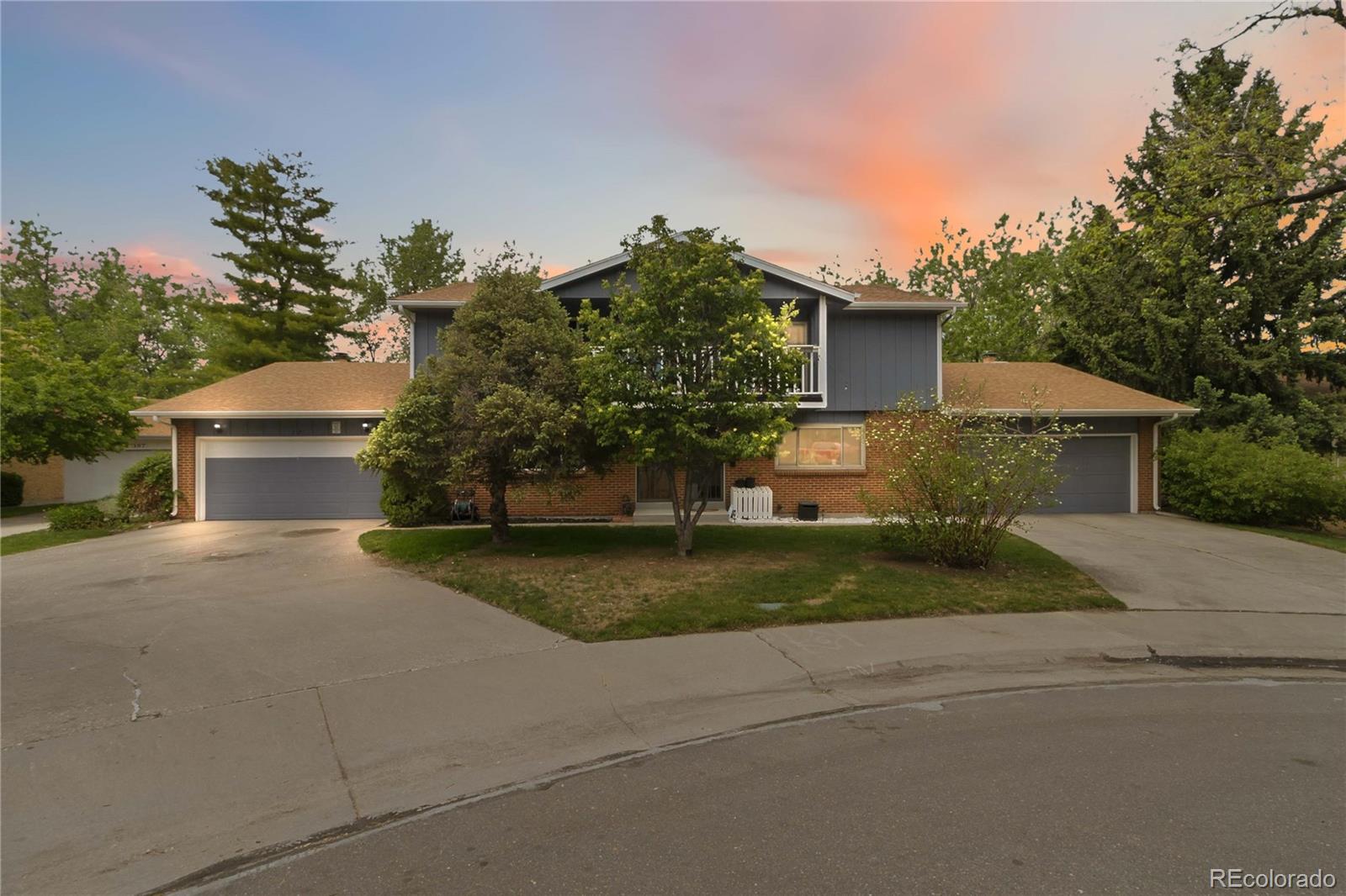 391 Upham St, Lakewood, CO 80226 photo