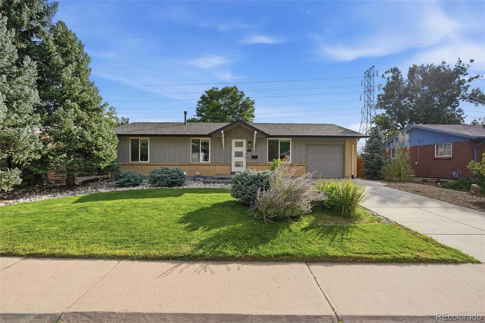 1461 S Magnolia Way, Denver, CO 80224 photo