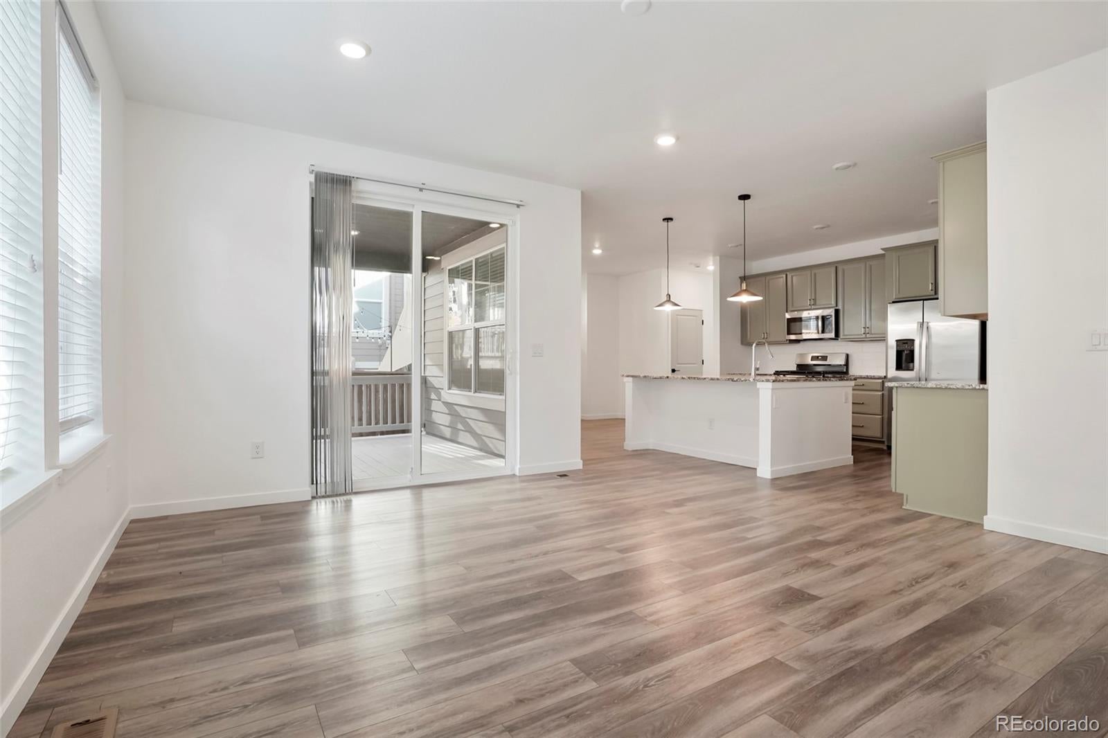 9542 Richfield St, Commerce City, CO 80022 photo