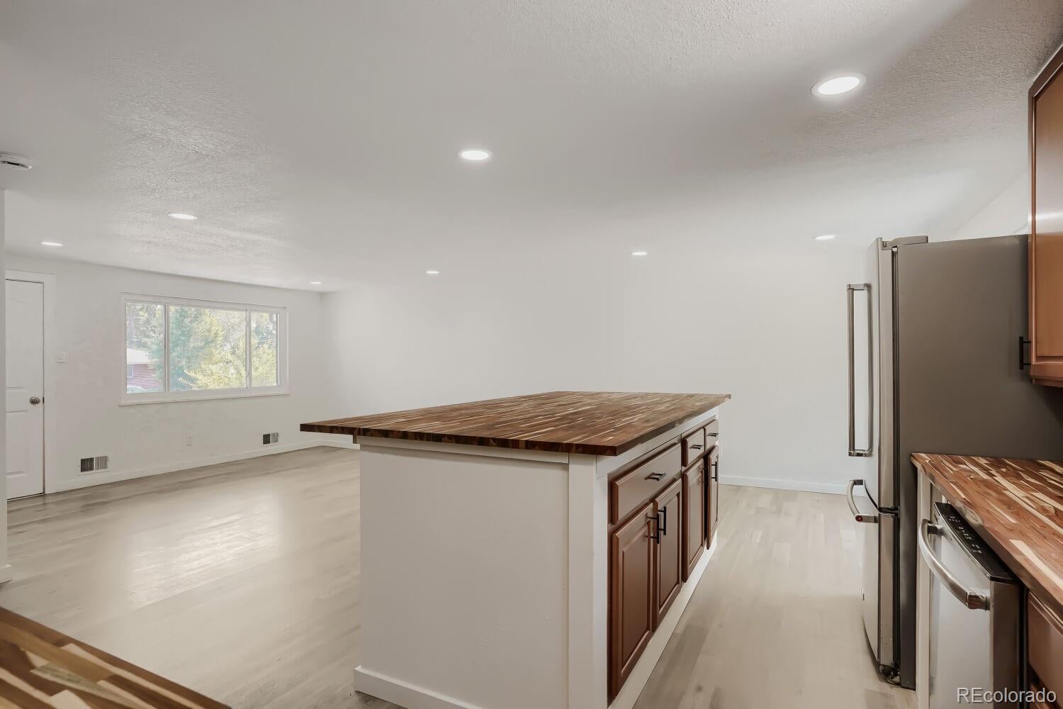 961 E 83 Pl, Denver, CO 80229 photo