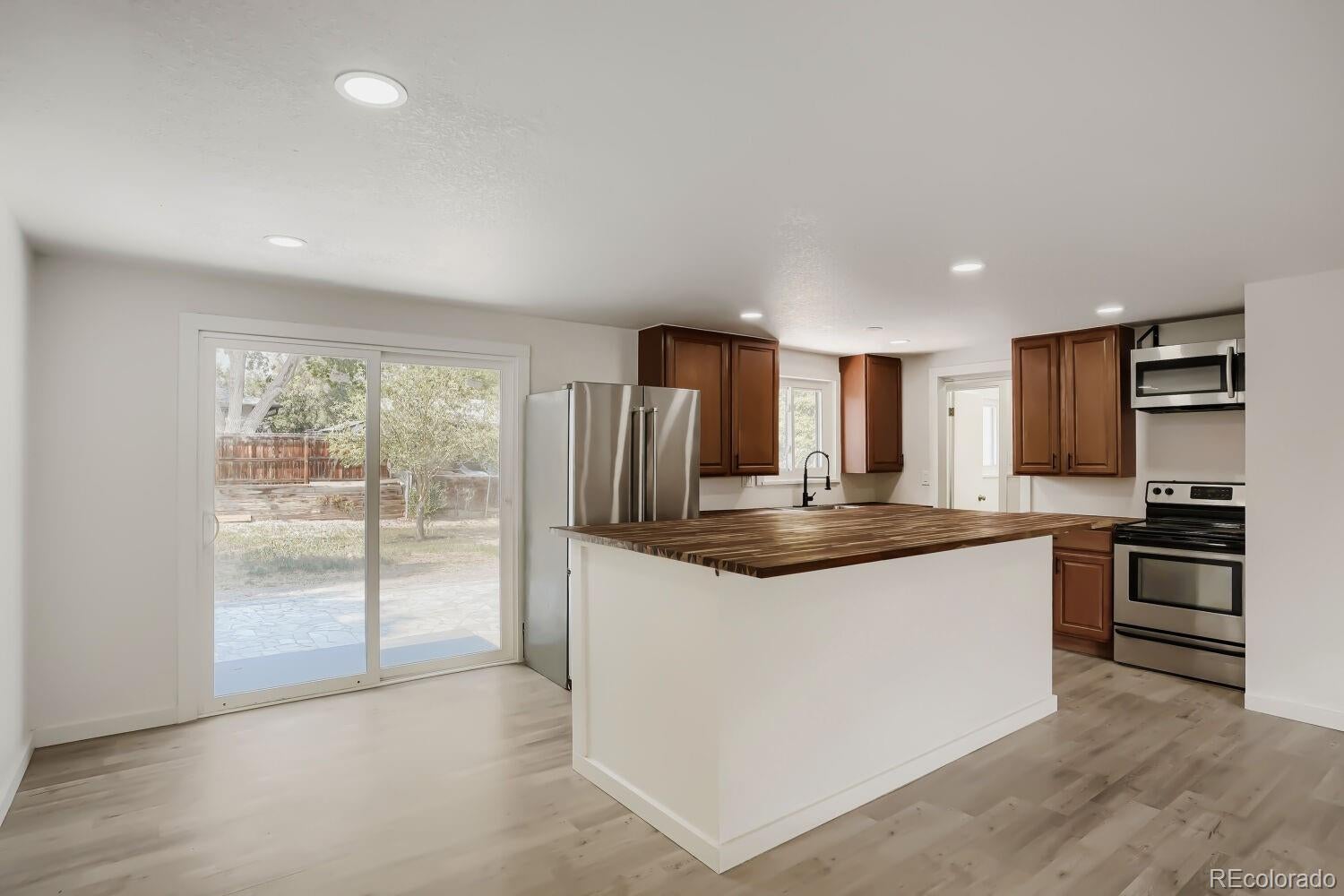 961 E 83 Pl, Denver, CO 80229 photo
