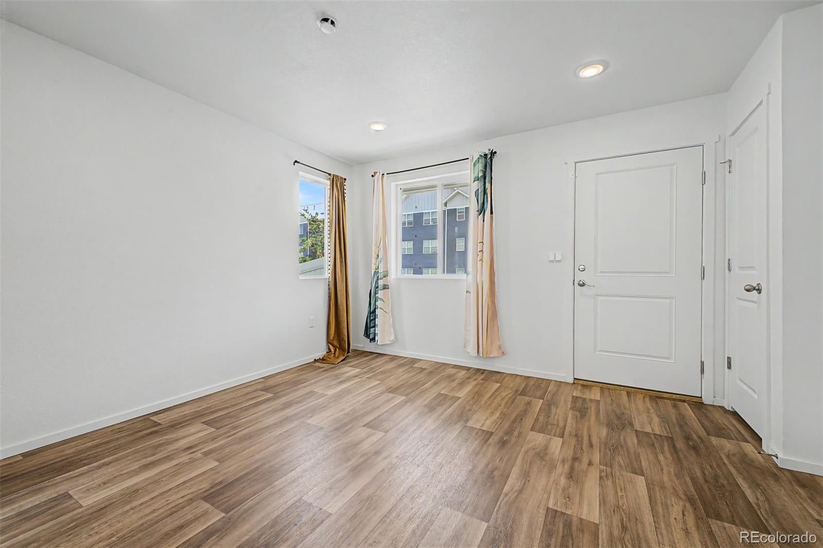 5057 N Yampa St, Denver, CO 80249 photo