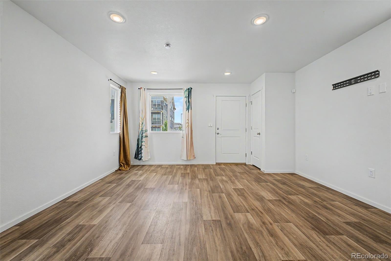 5057 N Yampa St, Denver, CO 80249 photo