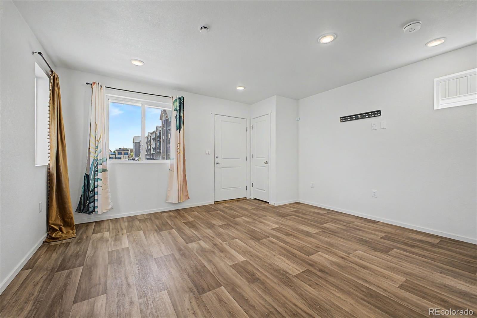 5057 N Yampa St, Denver, CO 80249 photo