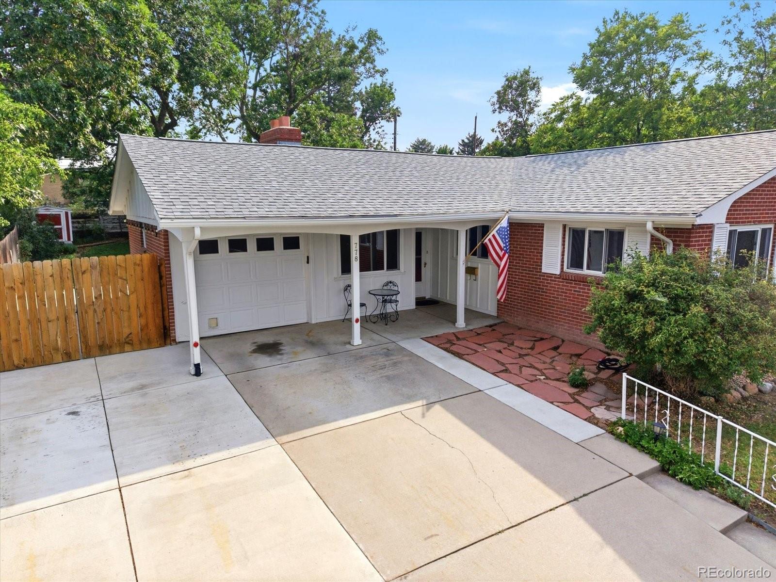 778 W Briarwood Ave, Littleton, CO 80120 photo