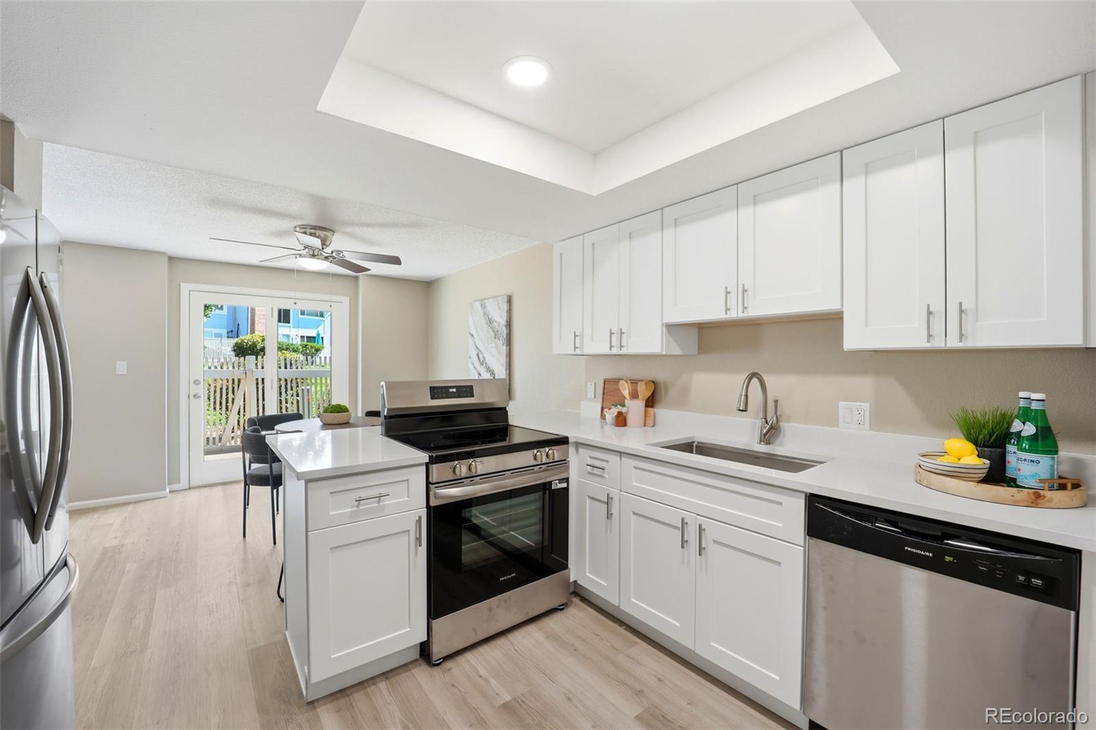 3085 S Macon Cir, Aurora, CO 80014 photo