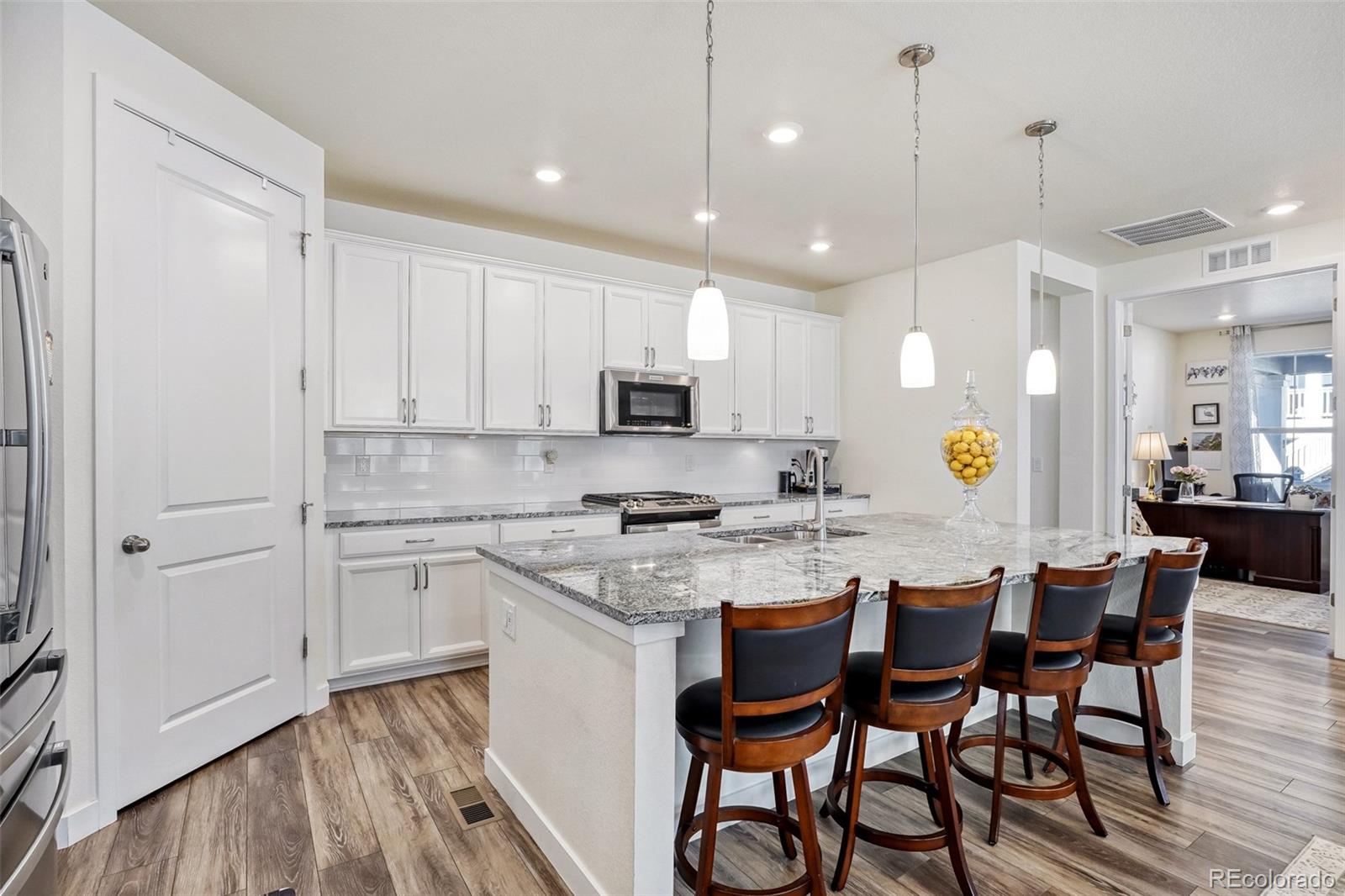 8901 S Ukraine Ct, Aurora, CO 80016 photo