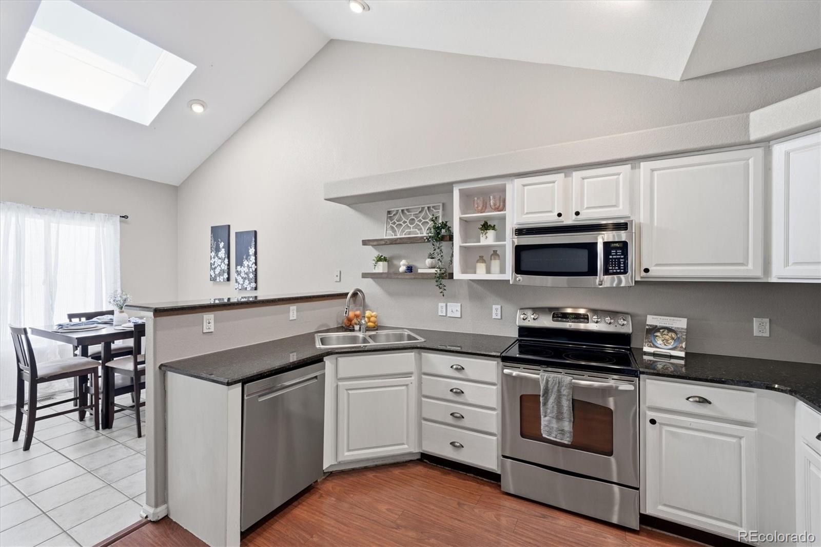 8469 S Upham Way, Littleton, CO 80128 photo