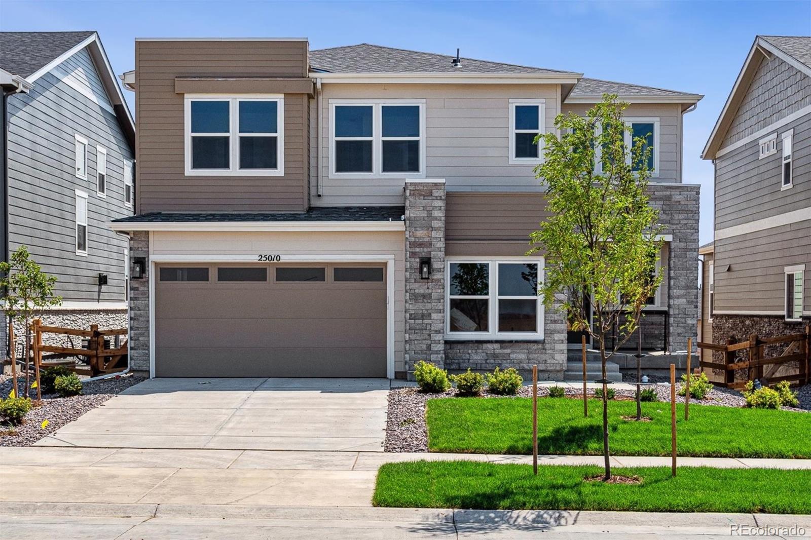 25010 42 Ave, Aurora, CO 80019